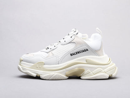 LW - Bla Triple S Pure White Sneaker