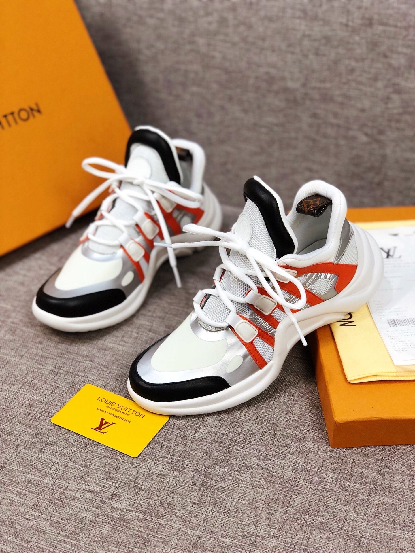 LW - LUV Archlight White Black Orange Sneaker