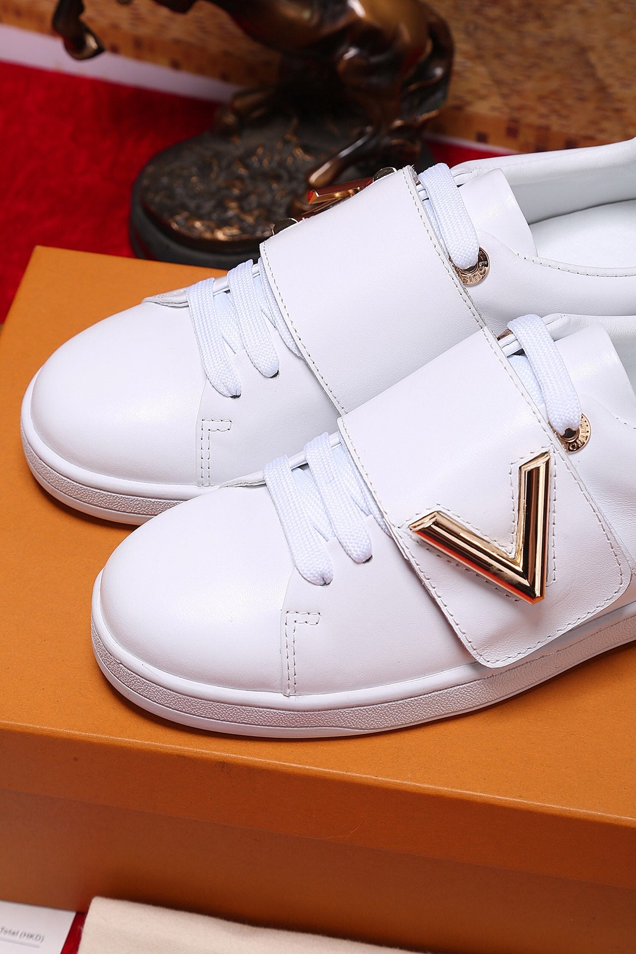 LW - LUV Font Row White Sneaker