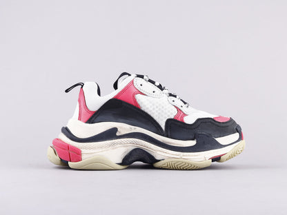 LW - Bla Triple S Black And White Powder Sneaker