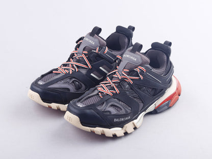 LW - Bla Track Three Generations Sneaker