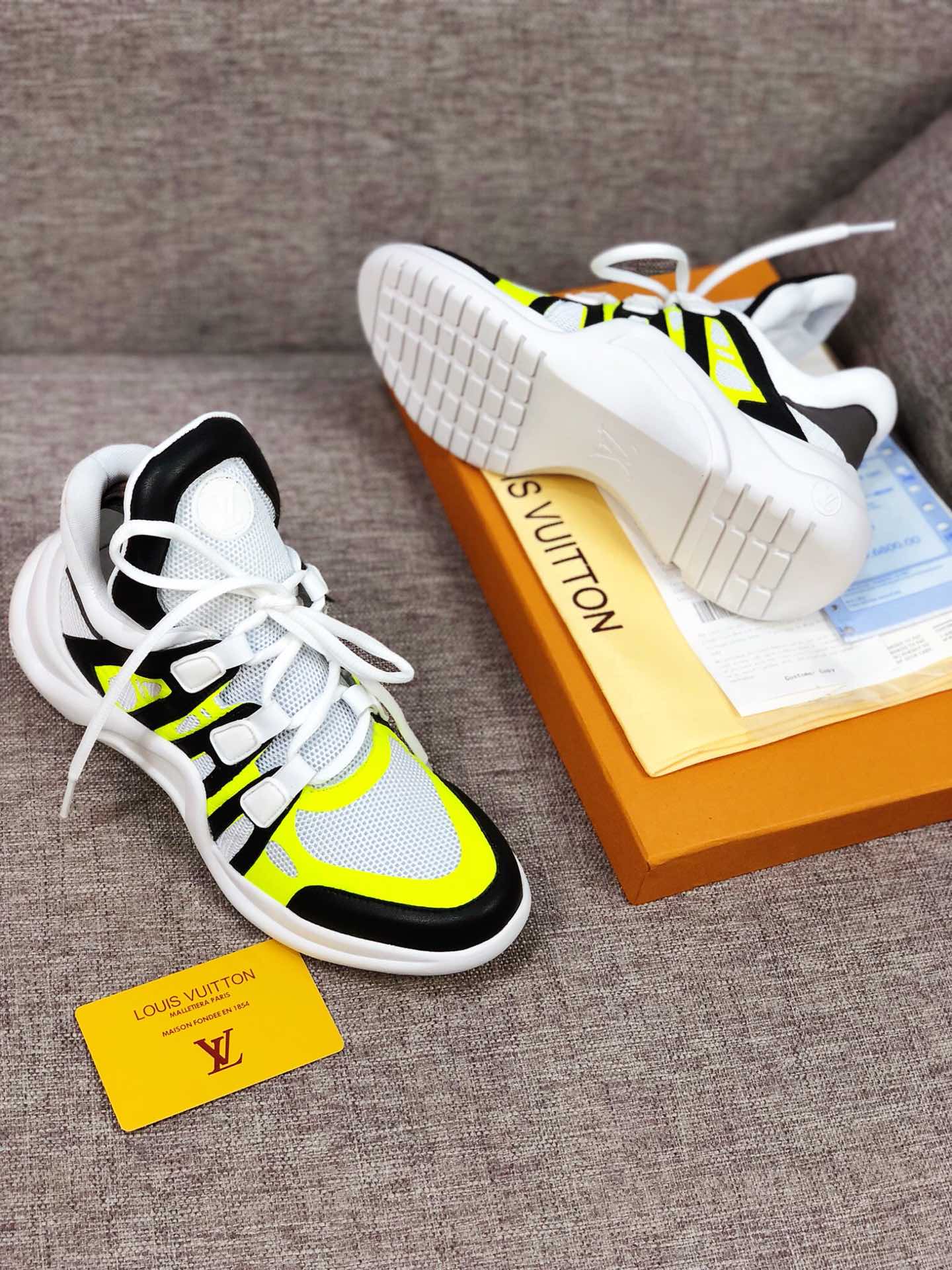 LW - LUV Archlight Black White Yellow Sneaker