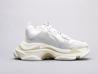 LW - Bla Triple S Pure White Sneaker