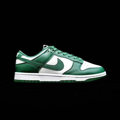 LW - NKE Varsity Green green