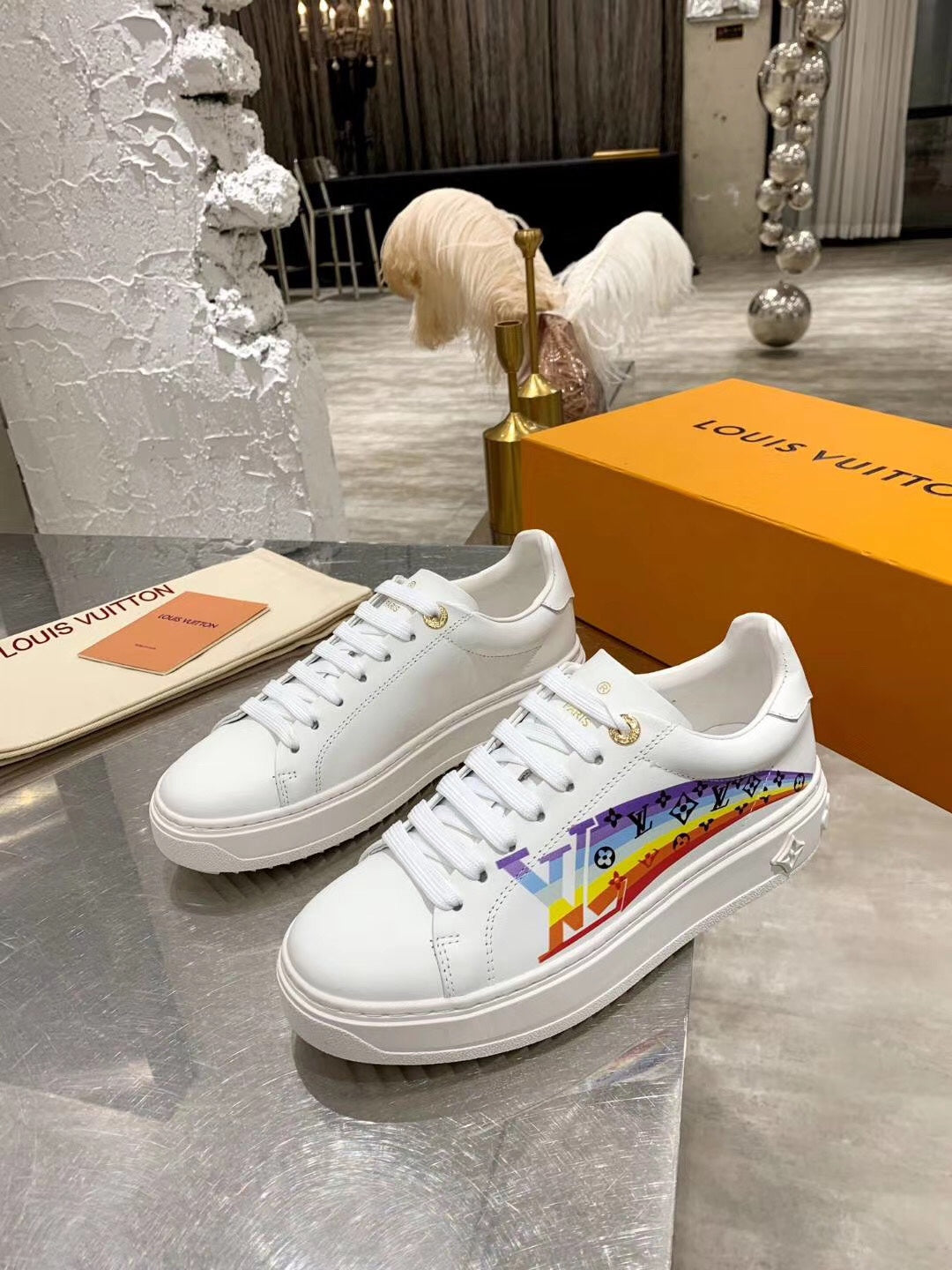 LW - LUV Casual Low White Sneaker