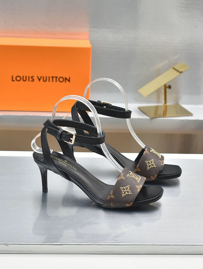 LW - Luxury LUV High Heel Shoes 003