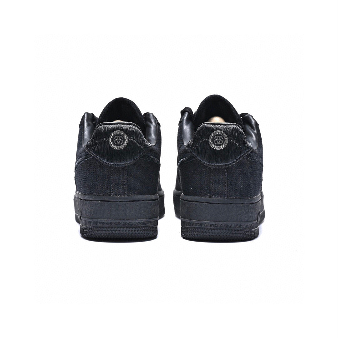 LW - AF1 x Stussy Collaboration Pure Black