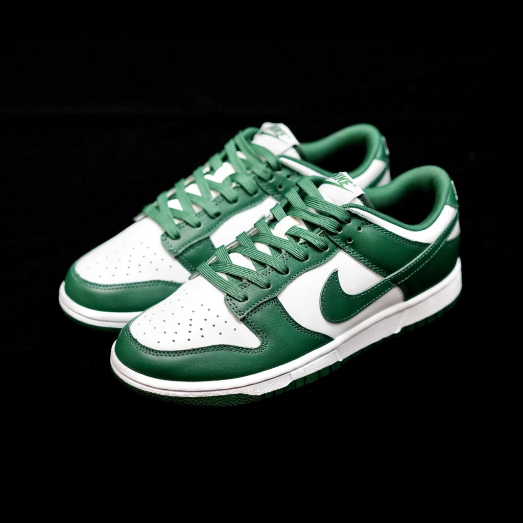 LW - NKE Varsity Green green