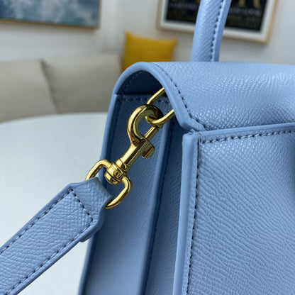 LW - Luxury Handbags DIR 077