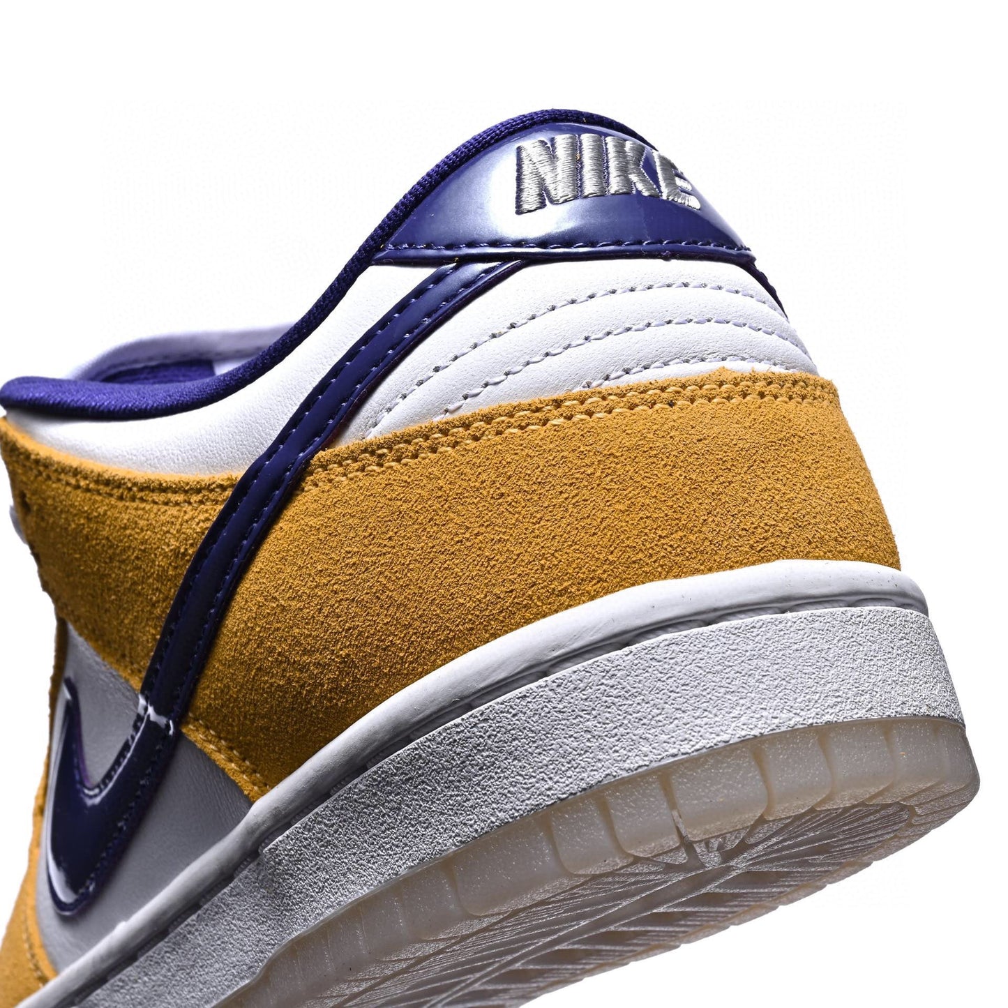 LW - NKE DUNK Purple Lakers