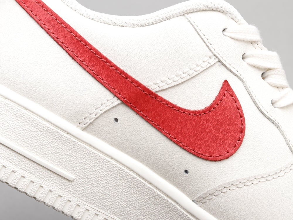 LW - AF1 retro white red low top