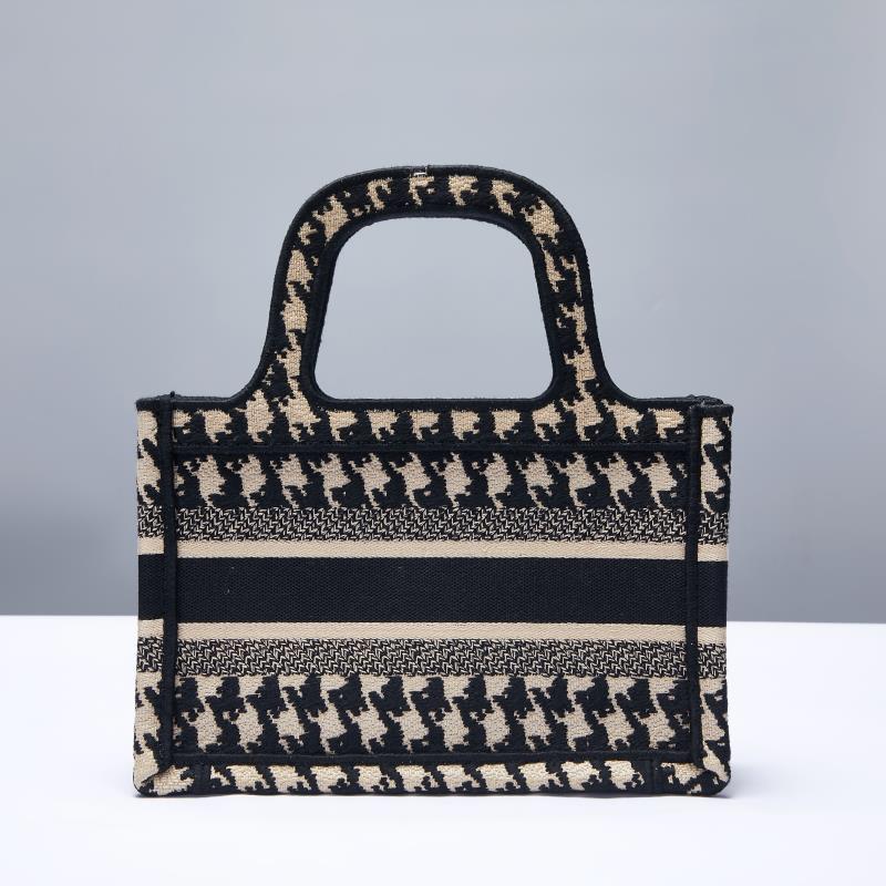 LW - Luxury Handbags DIR 267