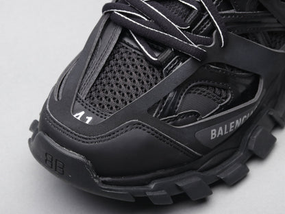 LW - Bla Track Generation DV Sneaker