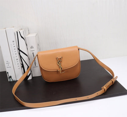 LW - Luxury Handbags SLY 081