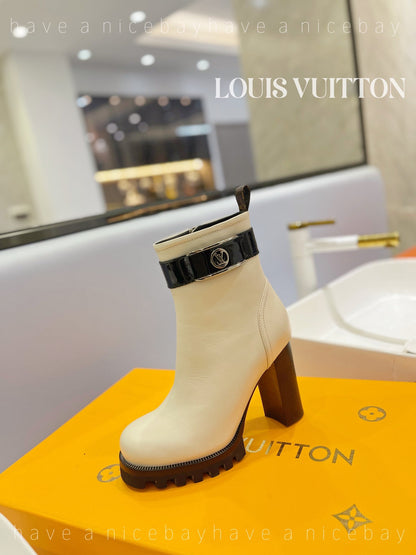 LW - Luxury LUV BOOTS 034