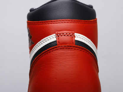 LW - AJ1 black red toe