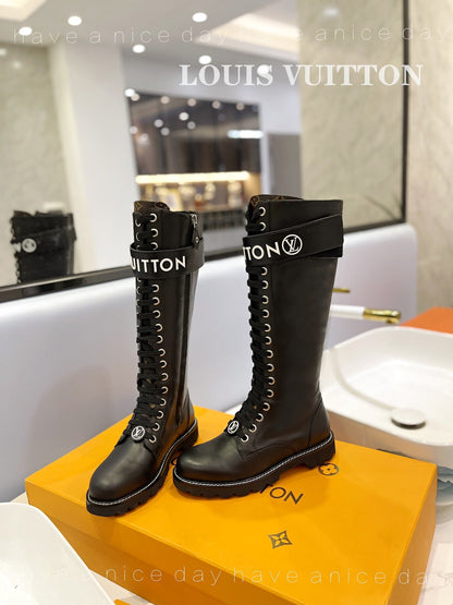 LW - Luxury LUV BOOTS 031