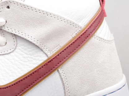 LW - Beige and red hook high top knight color matching