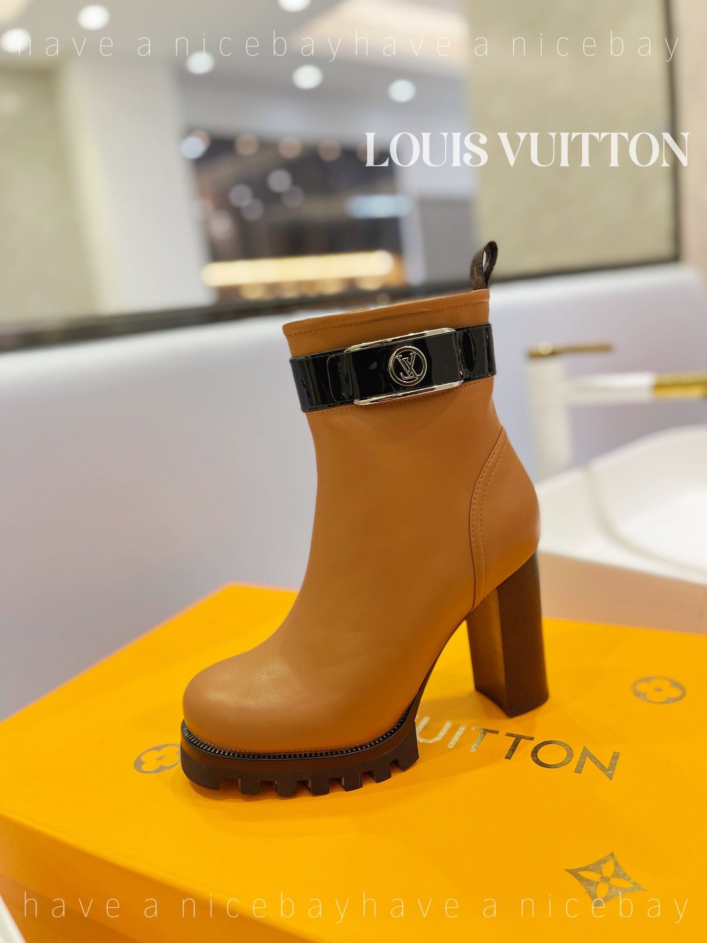 LW - Luxury LUV BOOTS 035