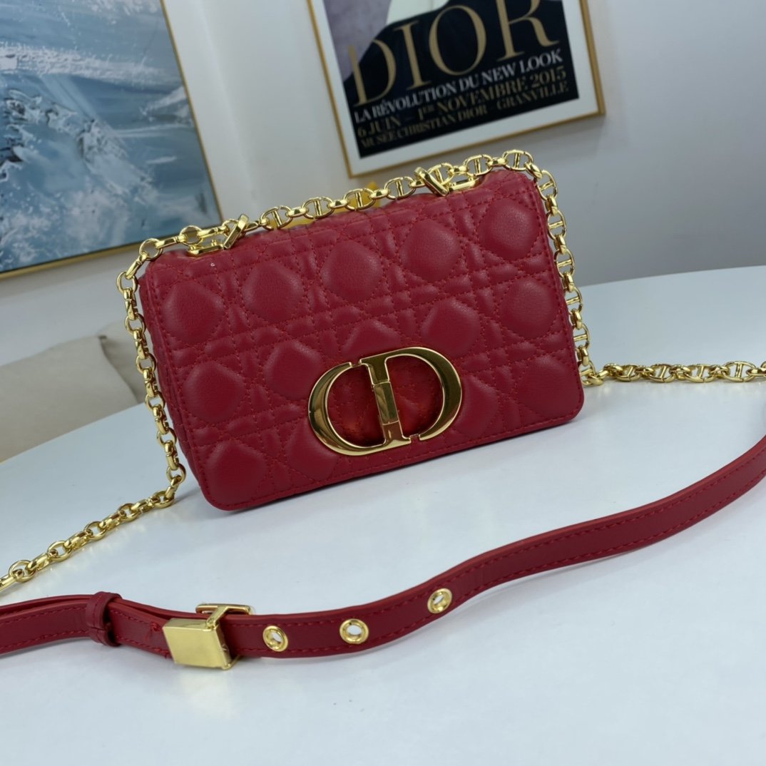 LW - Luxury Handbags DIR 068