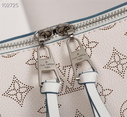 LW - Luxury Handbags LUV 223