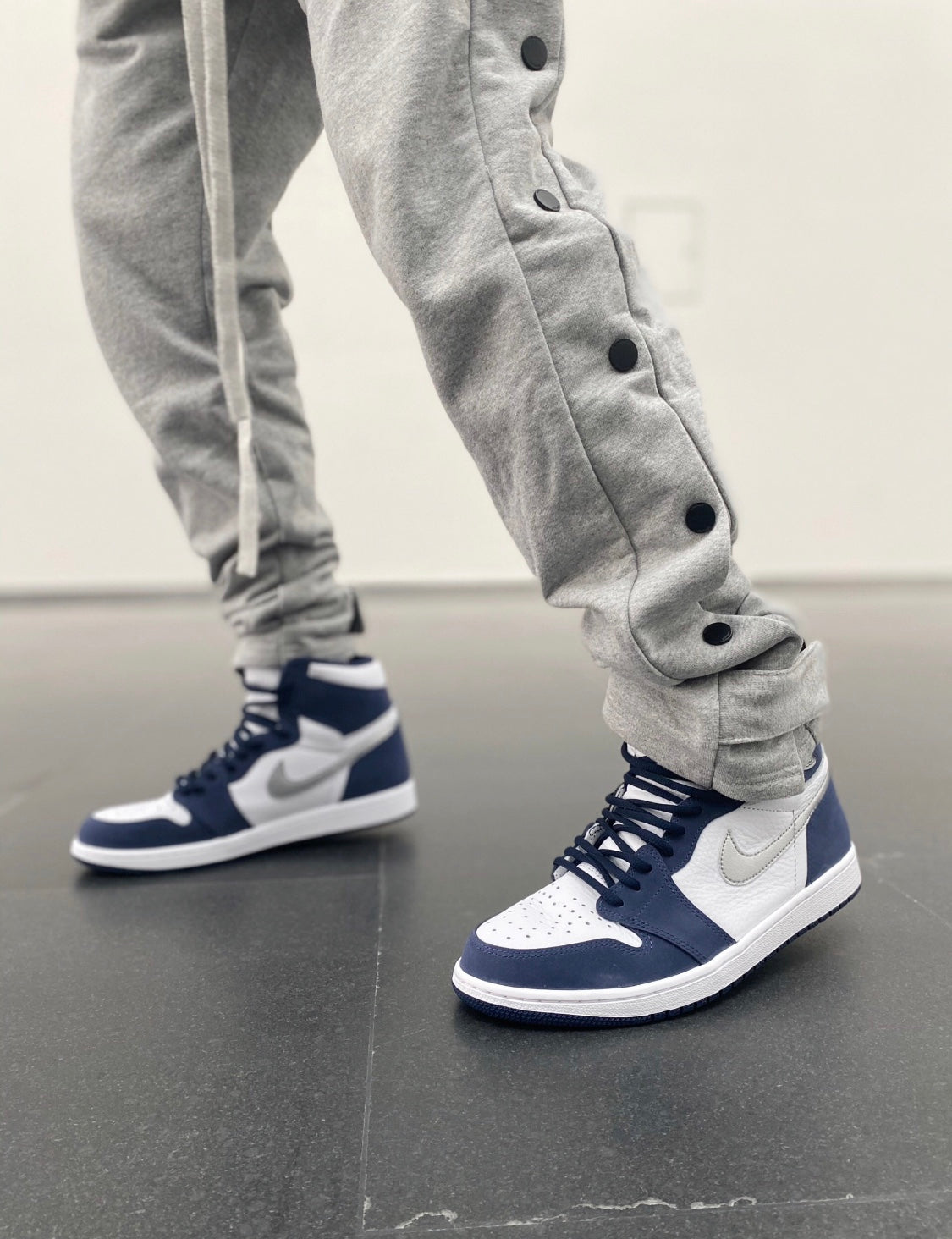 LW - AJ1 Japan Limited Midnight Blue