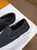 LW - New Arrival Luv Sneaker 056