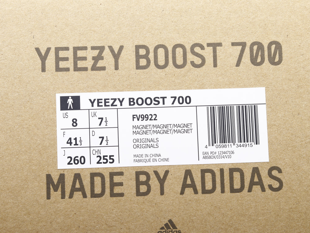 LW - Yzy 700 Magnet Sneaker