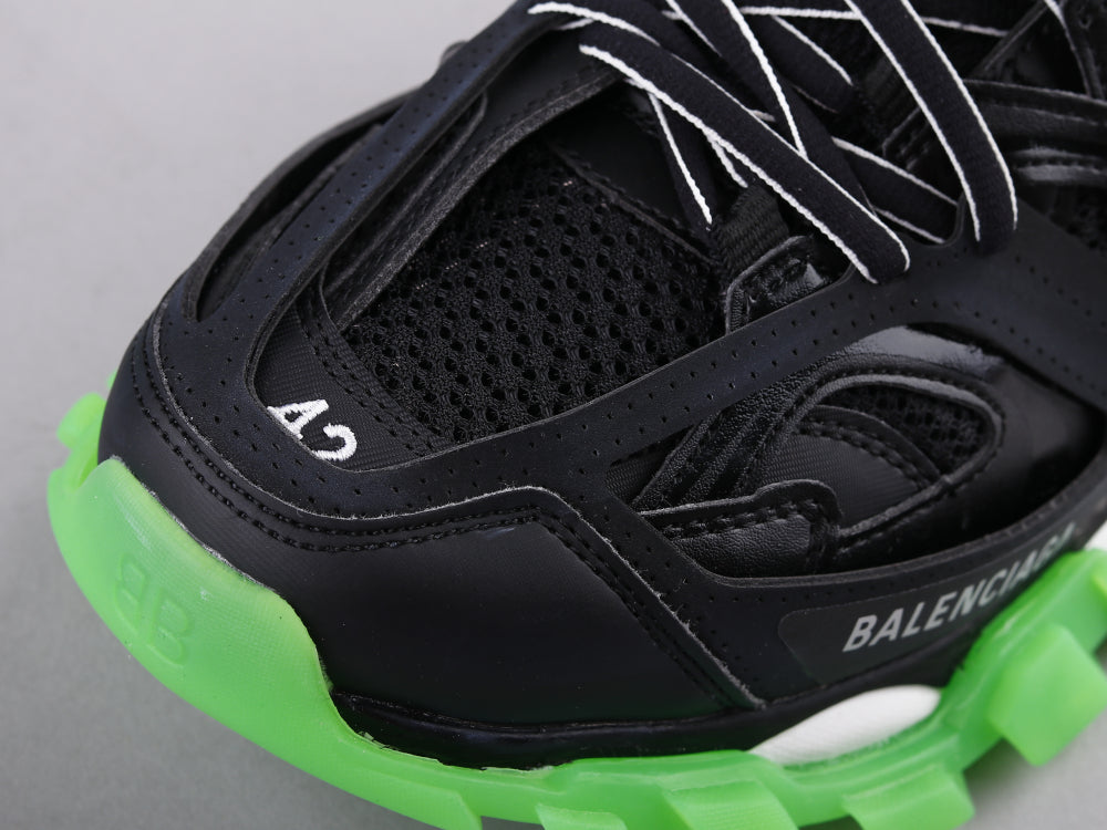 LW - Bla Track Three Generations Black Sneaker