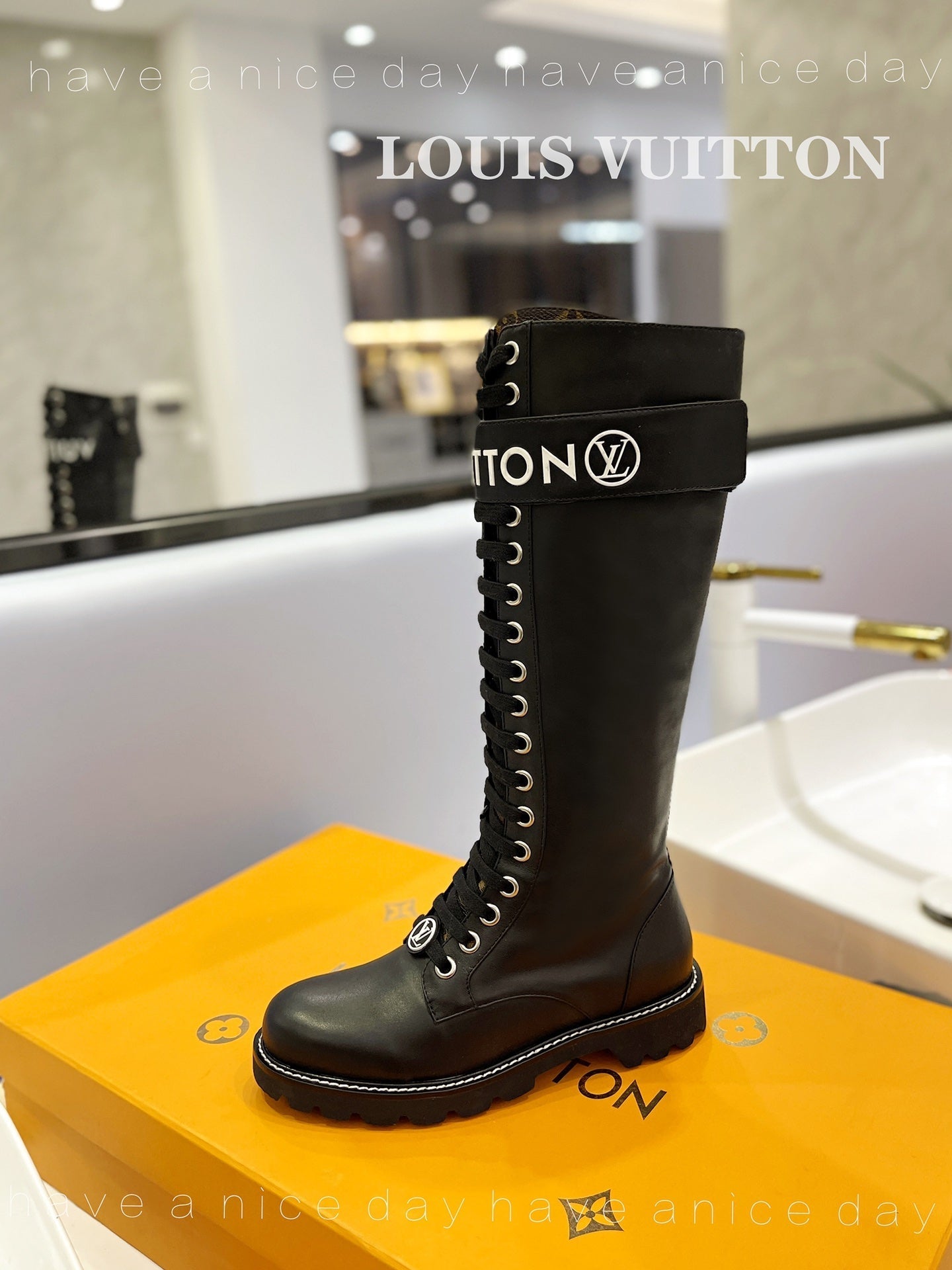 LW - Luxury LUV BOOTS 031